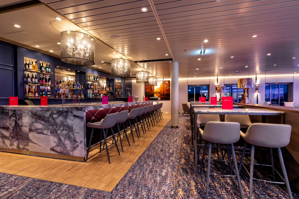 LUMAS Bar - Mein Schiff 1